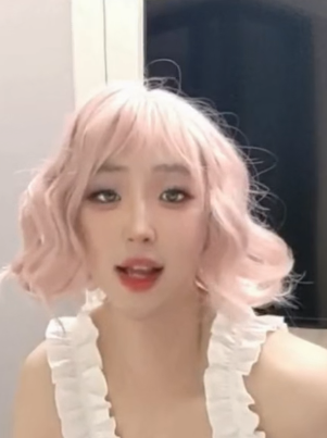 라임라이트에서 만난 진중했던 그녀